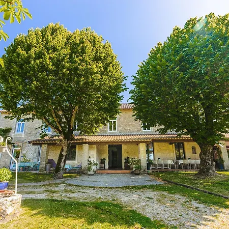 D'hote Saphir Genouille (Charente-Maritime)