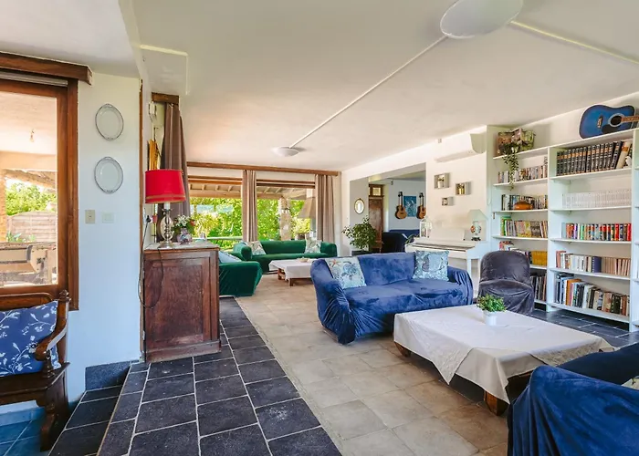 Bed and breakfast D'hote Saphir Genouille (Charente-Maritime)