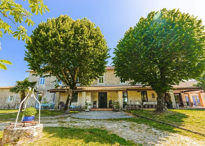 D'hote Saphir Genouille (Charente-Maritime)